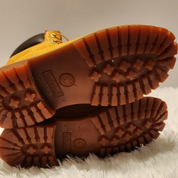 Boot - Picture 3 of 4